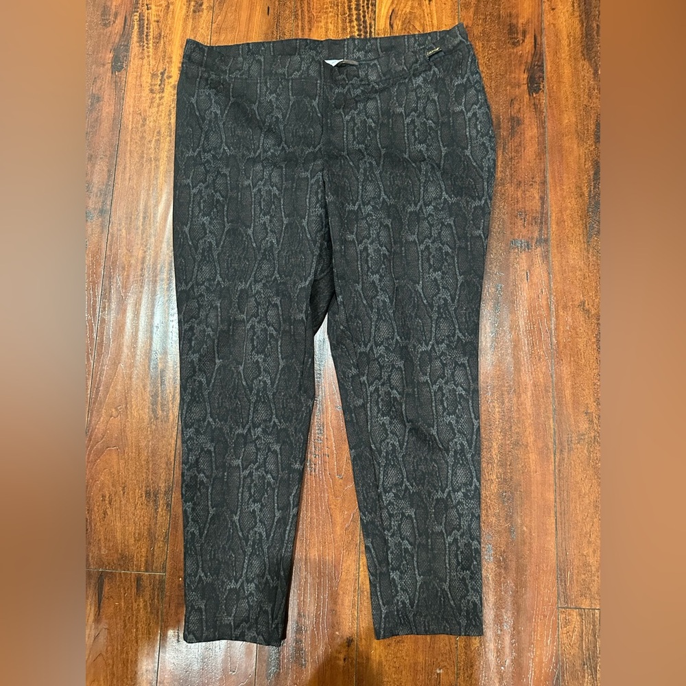 Calvin Klein Dark animal print Patterned  pull on stretch Pants size 1x